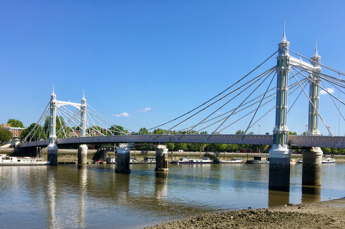 Thames path to Putney